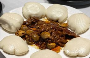 Crispy Milk with Oyster Sauce Beef