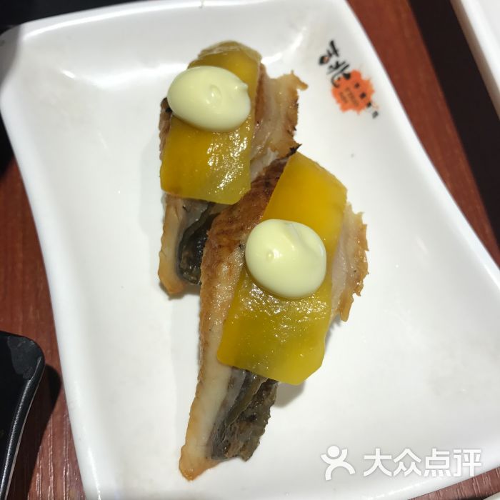芒果鳗鱼寿司
