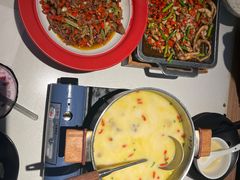 -湘鼎盛·大厨鲜炒湖南味(高新银泰店)