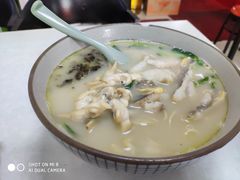 黄鱼蛏子面-明呈黄鱼面馆(斜土路店)