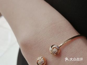 玩趣系列之手镯 | 娃麻最爱之金伯利钻石产品之一