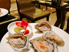 生蚝-大中华希尔顿酒店-念自助餐·嗨啤·小龙虾