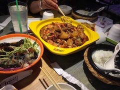 -多嘴肉蟹煲(万达店)