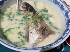 -南京金牛湖巨碗鱼头