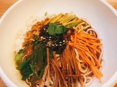 鸡丝凉米线-云海肴·汽锅鸡·云南代表菜(东坝金隅店)