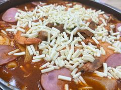 -三清洞摩西韩式年糕火锅(威高广场店)