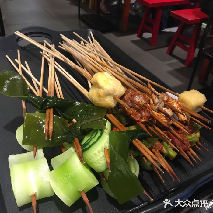钢管厂五区小郡肝串串香(车公庙店)香菜牛肉图片
