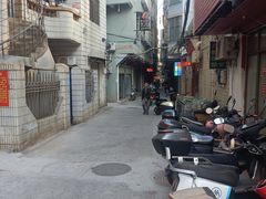 -万绿园