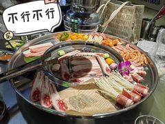 -哈哈碳都·牛肋条无限自助烤肉(宝龙店)