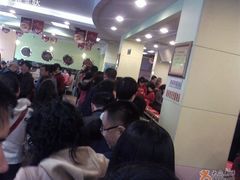 排队-神龟馅饼(大观园店)