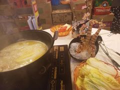 -鲜入围煮花胶鸡海鲜火锅