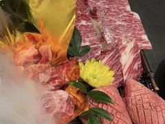 -铭牛烧肉·和牛海鲜自助(高新月牙湖店)