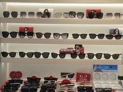 -J-Optical佳视明眼镜·蔡司视觉(青岛金茂览秀城店)