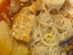 -亚王咖喱鸡米粉面