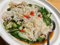 白灼秋葵绣球菌-老阿爸鲜鱼土菜(昆山花桥店)