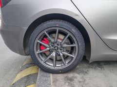 -倍耐力轮胎专卖店(碧云路店)