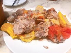 番茄玉米煲龙骨-汤城小厨•粤菜•靓汤(西直门凯德MALL店)