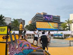 -观澜湖新城运动奥莱区