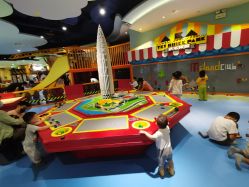 -MELAND CLUB亲子乐园•派对(虹桥万象城店)