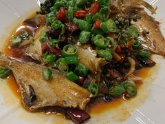干烧耗儿鱼-洪霞餐馆