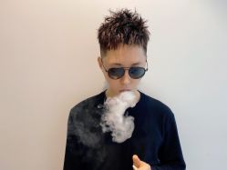 -BULB STUDIO 巴柏明星发型工作室