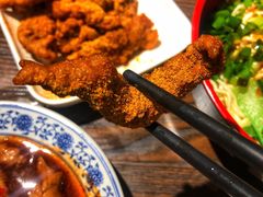 -爆炸头阿姨小四川正宗川味小吃(无任何分店)