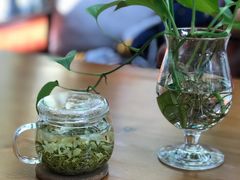 -桉树林A coffee 森林餐厅(三圣乡店)