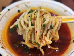 -伊京轩兰州牛肉面(闹市口店)