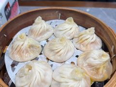 -莱莱小笼·乔艾