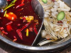 菌香鸳鸯锅-晓宇重庆火锅(赛格国际购物中心店)