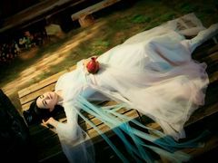 -九月鹰飞汉服摄影工作室