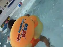 -蓝鲸奇亲子游泳俱乐部