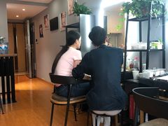 -ME觅妆·定制美妆·彩妆私教(菱角湖店)