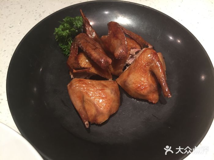 汤城小厨(西直门凯德MALL店)红烧乳鸽图片