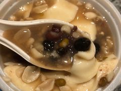 -六合夜市