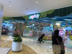 -莫莉幻想儿童乐园(武汉保利广场店)