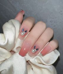 -悦指间美甲美睫
