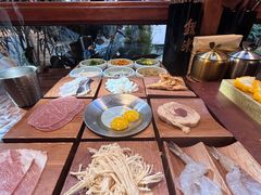 -银米·云南传统过桥米线(双廊黑金冠店)