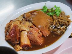 -Kha Mu Charoensang(Silom)