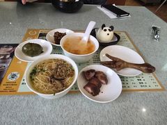 -正一涵老味道名小吃(广汉总店)