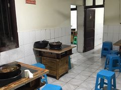 -石灰市毛记烧鸡公(解放碑店)