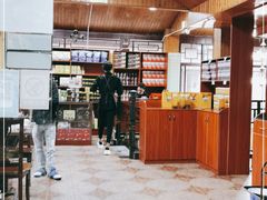 -东巴谷野生菌火锅餐厅