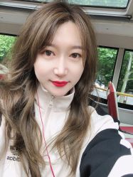 -Hello Lady发型设计