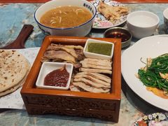 -哈啾嗨·新概念蒙餐(红星新城店)