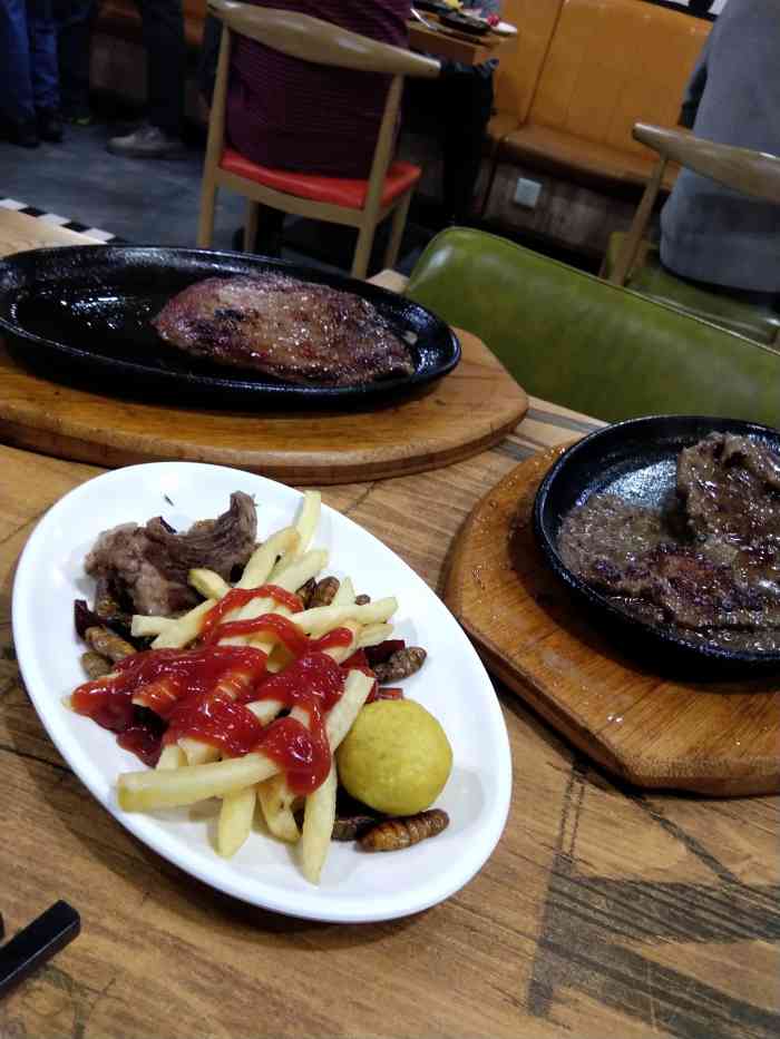 豪享悦牛排自助餐厅(天佑城店)-"带孩子来天佑城照相,中午就点评搜了