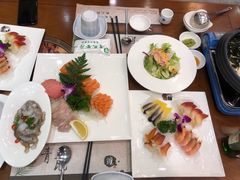 -青瓦餐厅·生鱼片·韩园烤肉(西塔店)