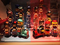 -泡泡玛特POPMART(国金街店)