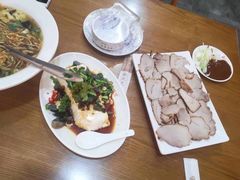 -李连贵熏肉大饼(中街盛京龙城店)