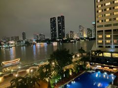 -曼谷湄南河畔华美达广场酒店