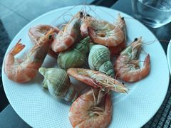 -亚洲国际大酒店·云顶阁旋转自助餐厅